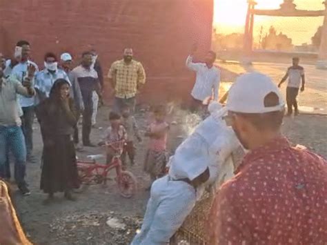 FIR on 5 for burning MLA Anil Jain's effigy