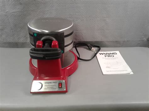 Lot Detail - Waring Pro Waffle Maker