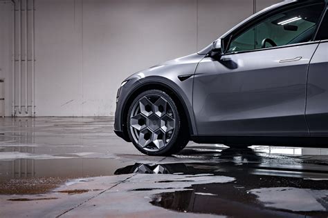 Tesla Model Y - Wheel And Tire Guide
