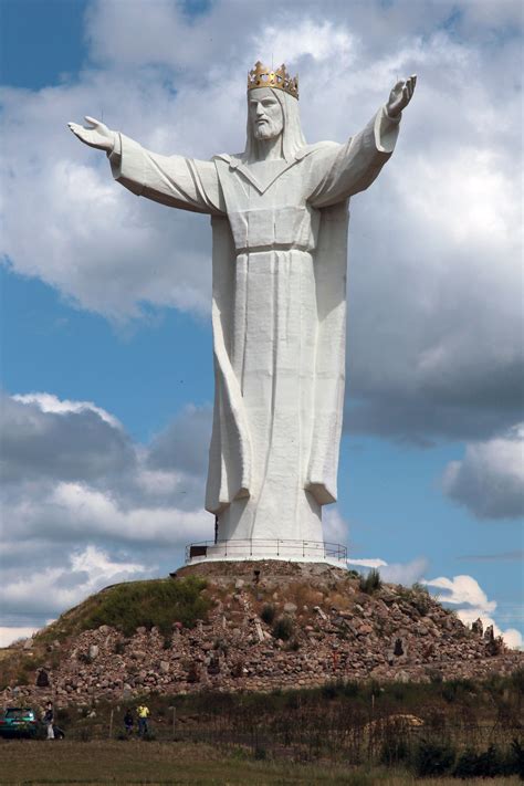 Tallest Statues Of Jesus Christ at Nathan Lozano blog