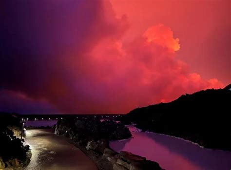 In Pics: Dazzling orange streams of lava shooting into Iceland's night ...