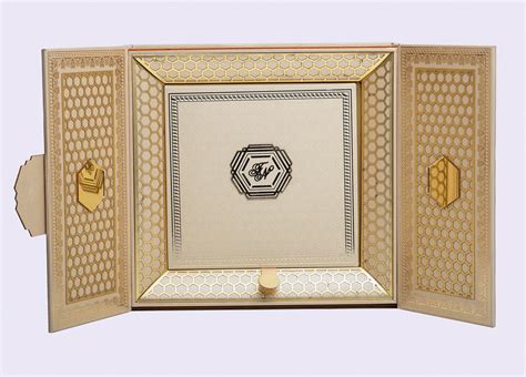 Golden Reflections – Wedding Invitation Box – Upani