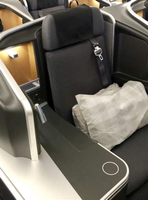 Qatar Airlines Business Class 的图像结果
