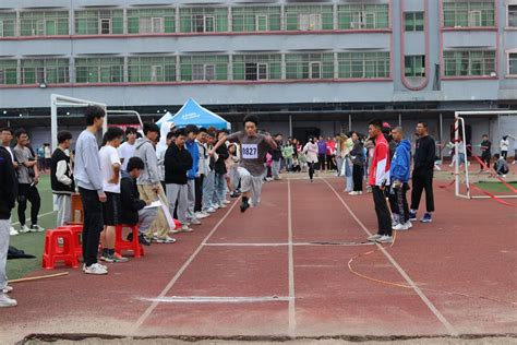 【喜报】商学院学子在第十届运动会三级跳远比赛中喜获佳绩-萍乡学院商学院