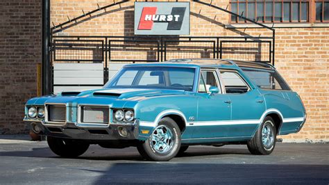 1972 Oldsmobile Vista Cruiser Wagon at Kissimmee 2022 as S75 - Mecum Auctions