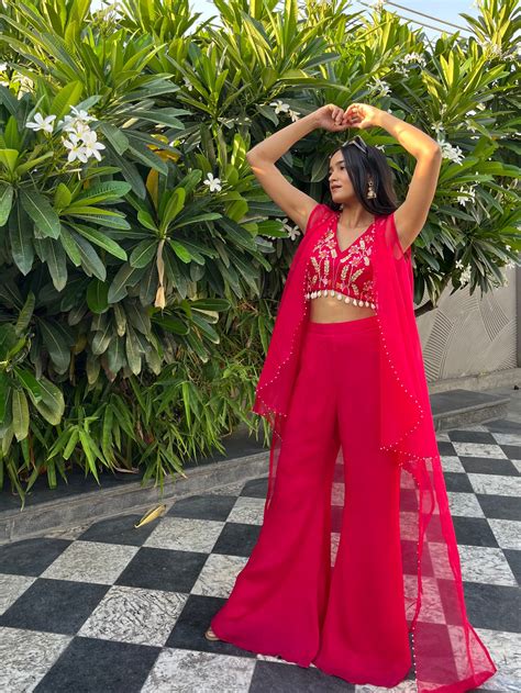 Hot Lily set – Manisha Soni