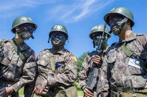 韩国增派军警介入流行病学调查_凤凰网视频_凤凰网