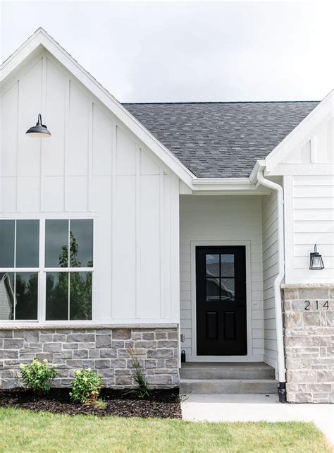 OAKVILLE - FH | Ranch house exterior, House exterior, Dream house exterior