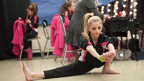 Season 3 - Dance Moms | Lifetime