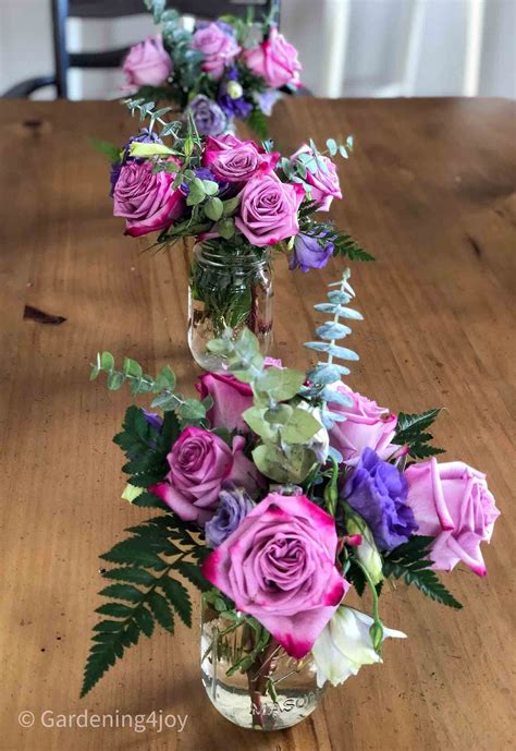 Create cute and practical small flower arrangements - Gardening4Joy