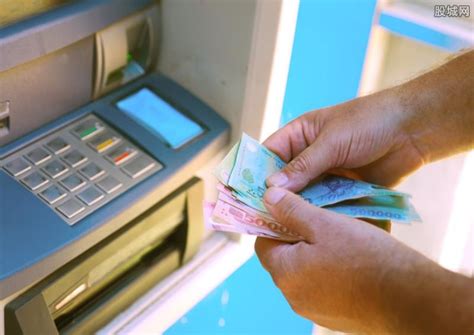 银行转账不小心输错卡号怎么办，钱能要回来吗？