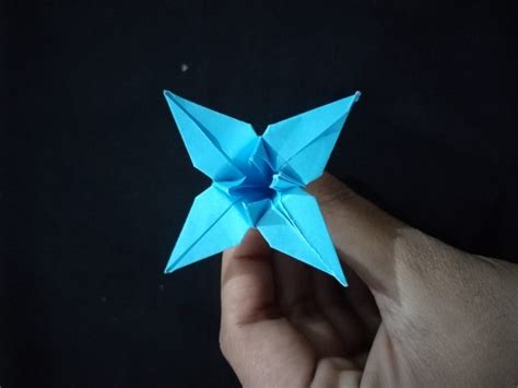 Origami Lily Tutorial 的图像结果