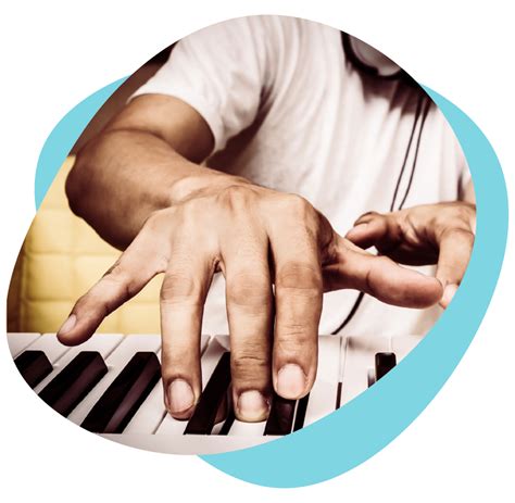 Play the Piano 的图像结果