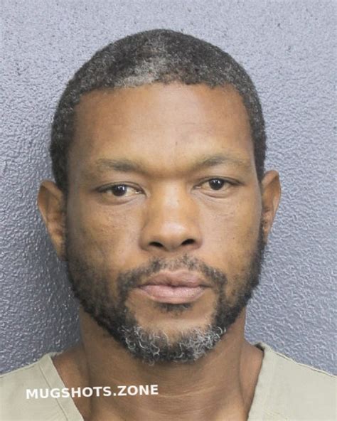 SIMMONS WALTER EMMANUEL 10/17/2022 - Broward County Mugshots Zone