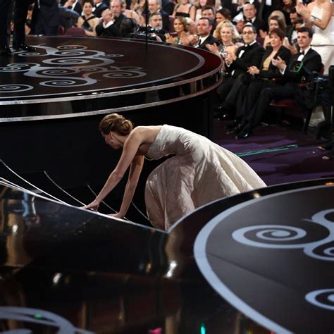 Jennifer Lawrence Oscar Fall Meme