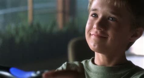 Haley Joel Osment Ai 的图像结果