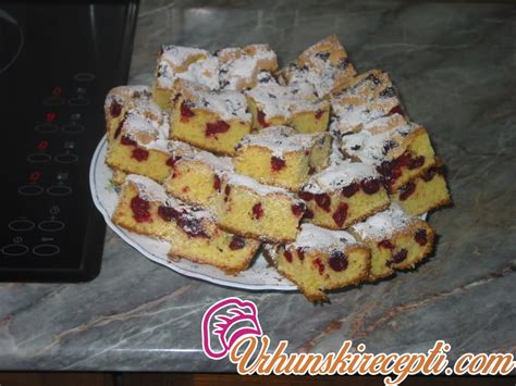 KOLAČ SA VIŠNJAMA | Vrhunski Recepti