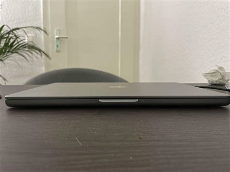 MacBook Pro hinge malfunctioning? : r/macbookpro