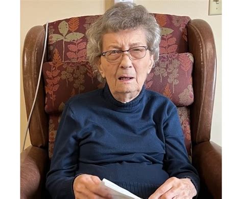 Louise Kniss Obituary (1933 - 2025) - Scottsbluff, NE - The Star-Herald