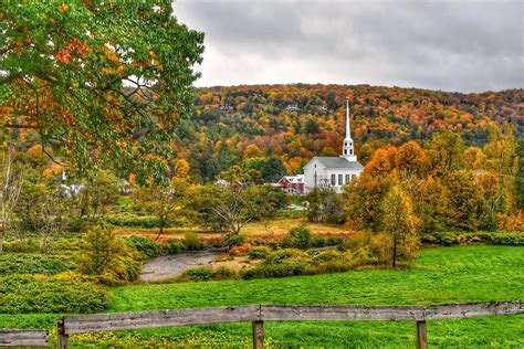 The 20 Best Fall Foliage Trips in the U.S. | Fall foliage trips, Scenic ...