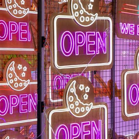 Produce Open Sign 的图像结果