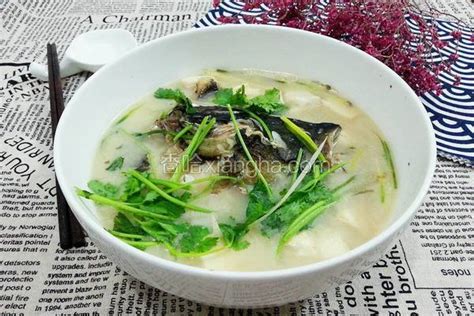 花鲢鱼头豆腐汤的做法_菜谱_香哈网