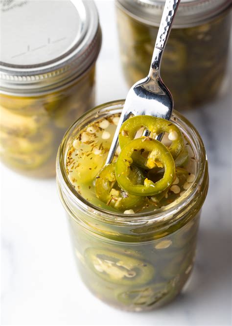 Quick Pickled Jalapeno Recipe (Spicy Pickled Peppers) + VIDEO