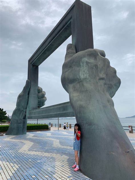 威海雕塑公园 库存照片. 图片 包括有 陆运, 海岸线, 横向, 聚会所, 人力, ，并且, 火箭筒, 水平 - 59384602