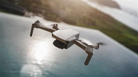 रूस-यूक्रेन युद्ध में कैसे और क्यों हो रहा सिविलियन ड्रोन का इस्तेमाल ...