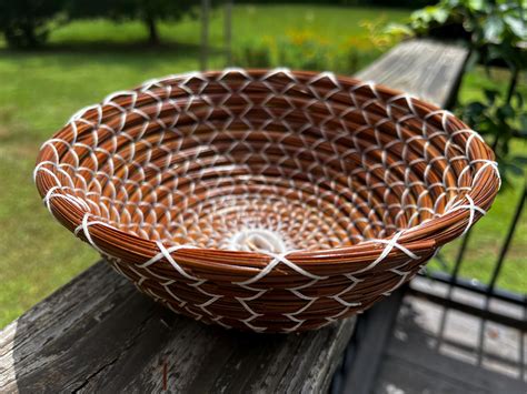 Hand Crafted Medium Pine Needle Basket - Etsy | Pine needle baskets ...