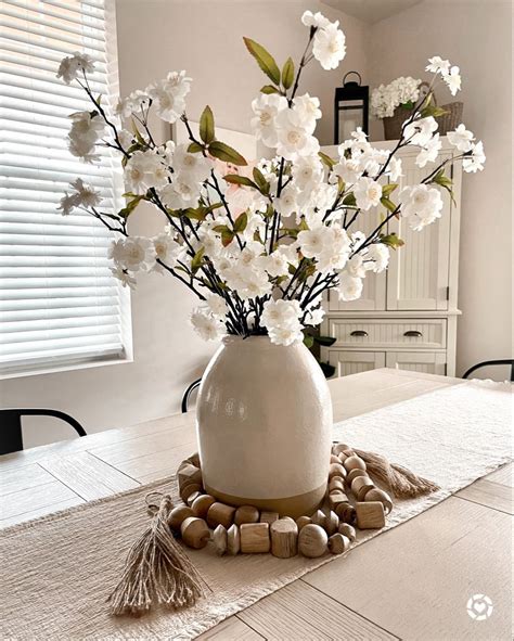 vase for dining room table