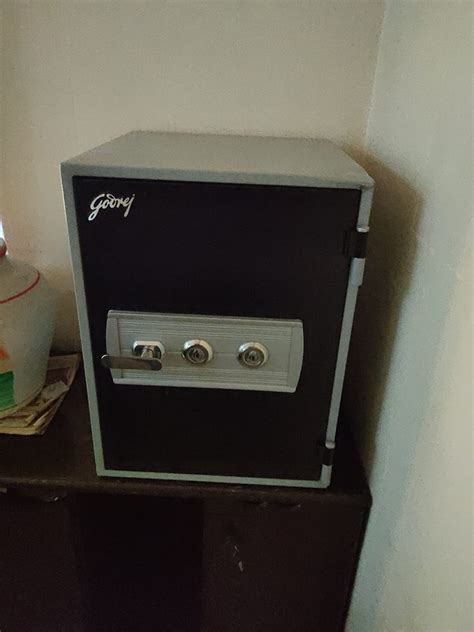Godrej Security Solutions Forte Fire Resistant 40 LTR Locker | Tested ...