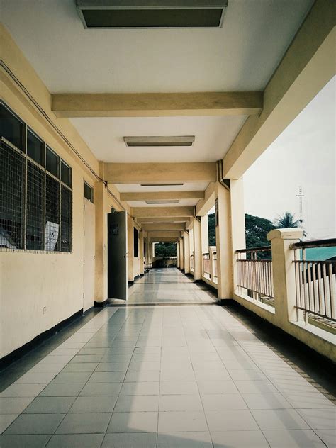 Vanishing Verandahs: Why Shaded Transitional Spaces Are Disappearing ...