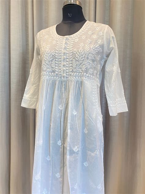 Veersons Chikankari HandEmbroidered Cotton Chikan Kurta with Side Pock ...