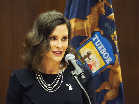 Whitmer signs bill reforming teacher retirement system contributions ...