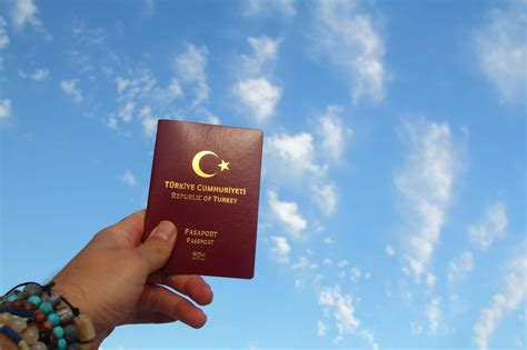 土耳其护照需求激增？因为买房送一家人欧洲身份？ - 知乎