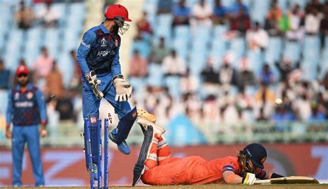 [Watch] Max ODowd falls prey to incredible direct hit from the deep in ...