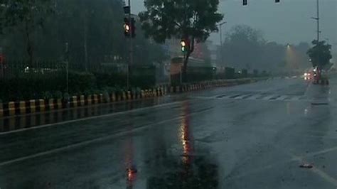 IMD alert on thunderstorm in Delhi UP, Haryana, Rajasthan