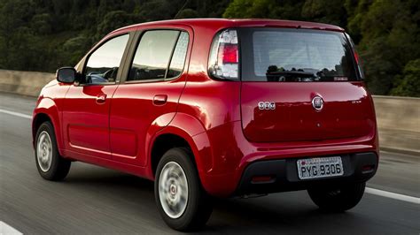 Nova versão e preços menores são os atrativos do Fiat Uno 2018 ...