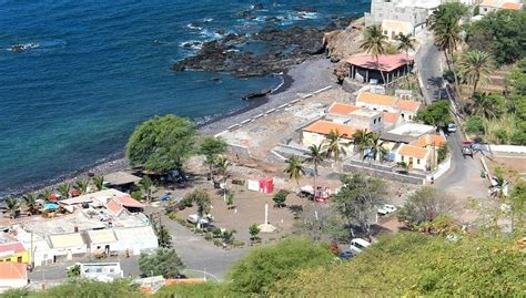 ENCOSTA AZUL (Cidade Velha) - B&B Reviews, Photos, Rate Comparison ...