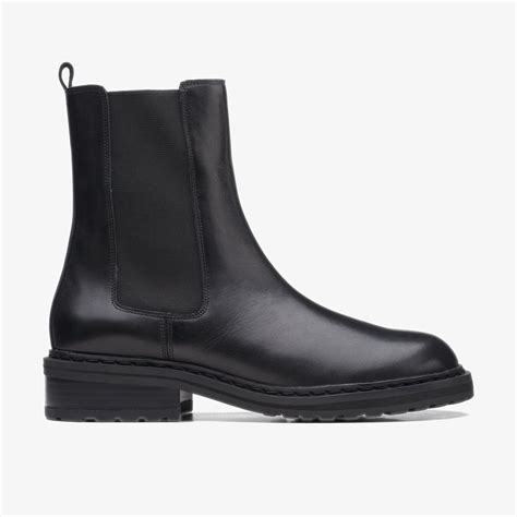 Clarks black leather chelsea boots online