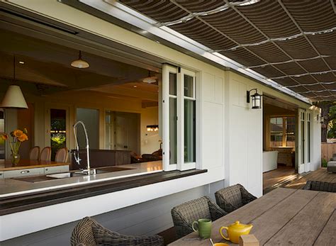 Pass through Kitchen Window 的图像结果