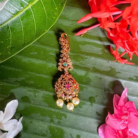 Red and Green stone - Premium Chutti – Aurorah Store