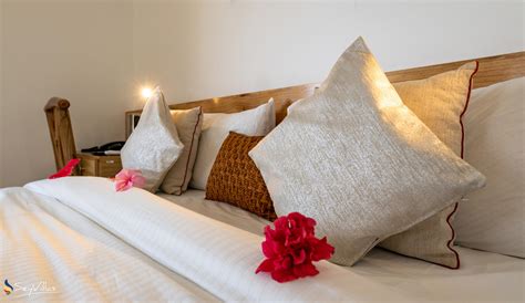 Le Relax Hotel & Restaurant - Hotel - Deluxe Room - Mahé (Seychelles ...