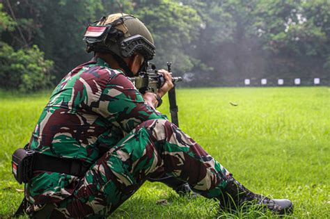 Prajurit Yonif 3 Marinir Laksanakan LPD TW IV Tahun 2025 Materi ...