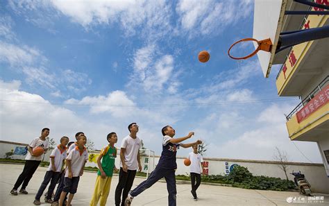 江西九江：大学生下乡支教 丰富乡村孩子暑期生活_大众网