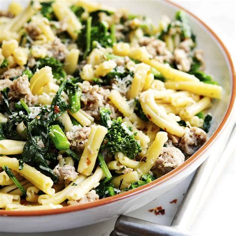 Broccoli Rabe and Sausage Pasta | Recipe Cart | Recipe Cart