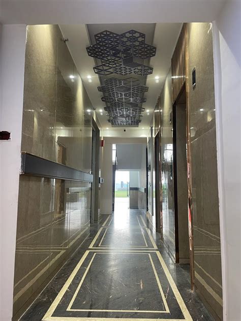 AIG Royal Sector 1 Gr. Noida West - Price, Brochure & Reviews