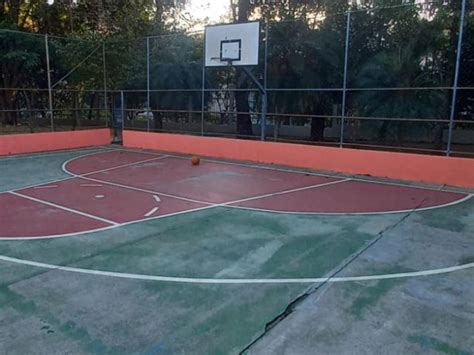 Basketball Courts in Santa Maria - Courts of the World