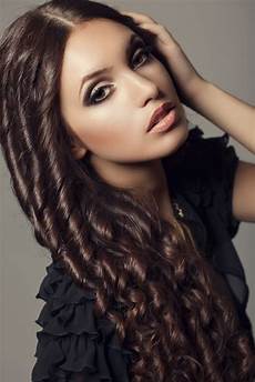 Ways To Style Curly Hair by Ways To Style Curly Hair Bakuland Ways To Style Curly Hair